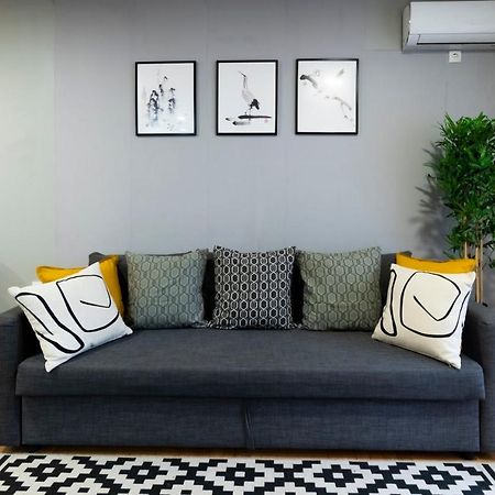 Central Fenix Apartment - Free Private Parking-Fast Wi-Fi Novi Sad Exterior photo